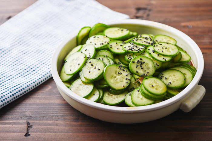 How to dress cucumbers asian style